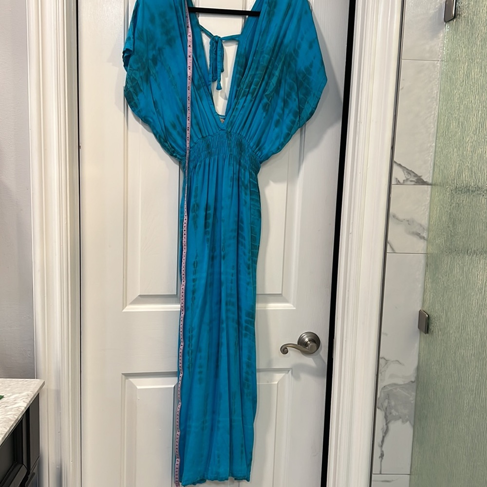 CoCoKai Hawaii long dress/cover up, back tie,side slits. Rayon,Hand wash.Size 10